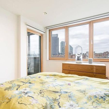 1 Bedroom Penthouse Flat In East Лондон Экстерьер фото